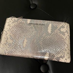 Michael Kors Shimmer Snakeskin phone Wallet